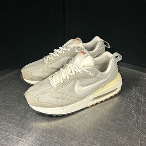 Nike Air Max Dawn Size 11.5 Men